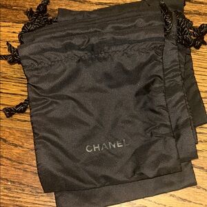 CHANEL Elegant Black Dust Bags (5 x 5)